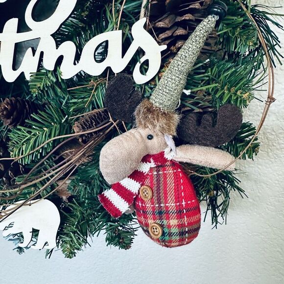 Christmas Woodlands Forest Animals Holiday Rustic Winter Wreath Decor - Picture 2 of 7